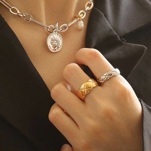 Chanel Style 18K Gold Quilting Statement Ring